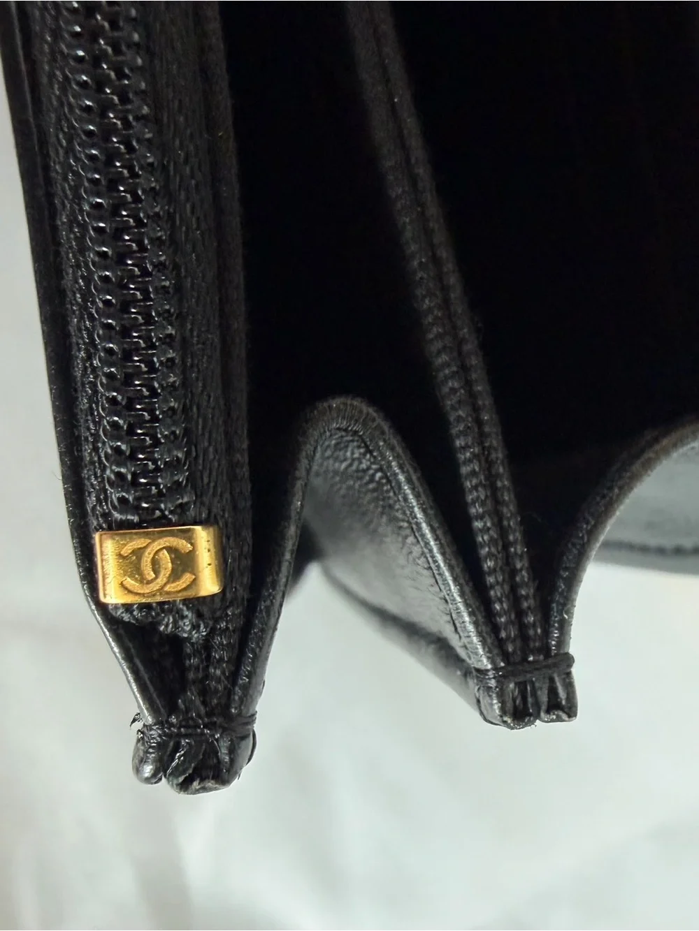 🎉SOLD🎉 CHANEL Black Lambskin WOC Wallet On Chain Gold Hardware GHW Cruise 2023 - Picture 10 of 12
